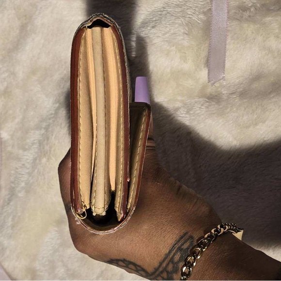 LV- Authentic Louis Vuitton x Murikami “Sarah” Multi-color logo Long Snap Wa… - Picture 9 of 14